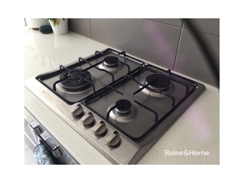 Two Livings/U63 / 123 Barrack Road, Cannon Hill QLD 4170