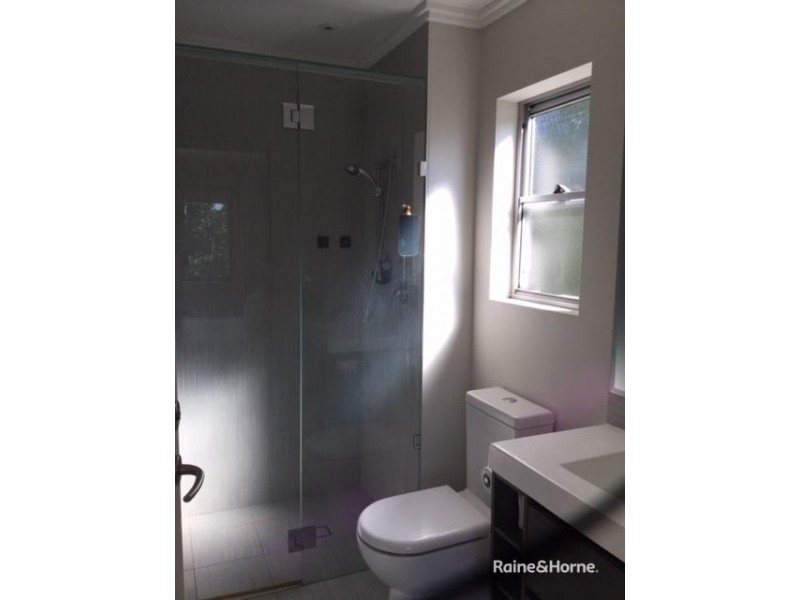 Two Livings/U63 / 123 Barrack Road, Cannon Hill QLD 4170