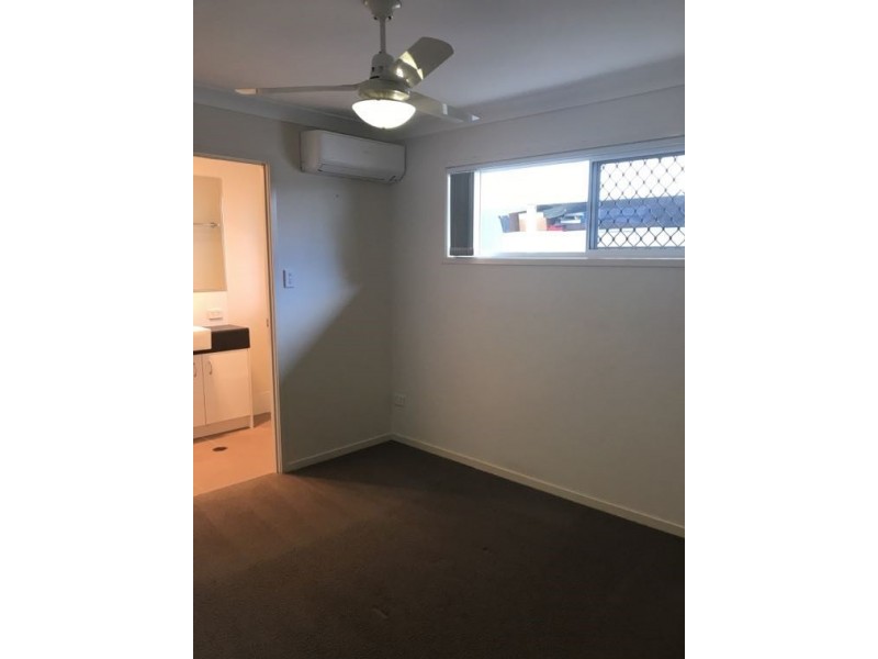 1/19 Mccurley Street, Wynnum West QLD 4178