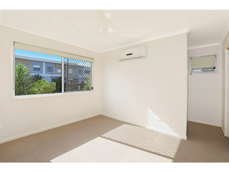 12 Henning st, Meridan Plains QLD 4551