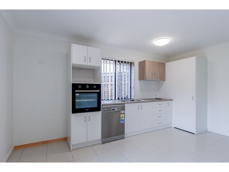 2/12 Lane Court, Mount Warren Park QLD 4207