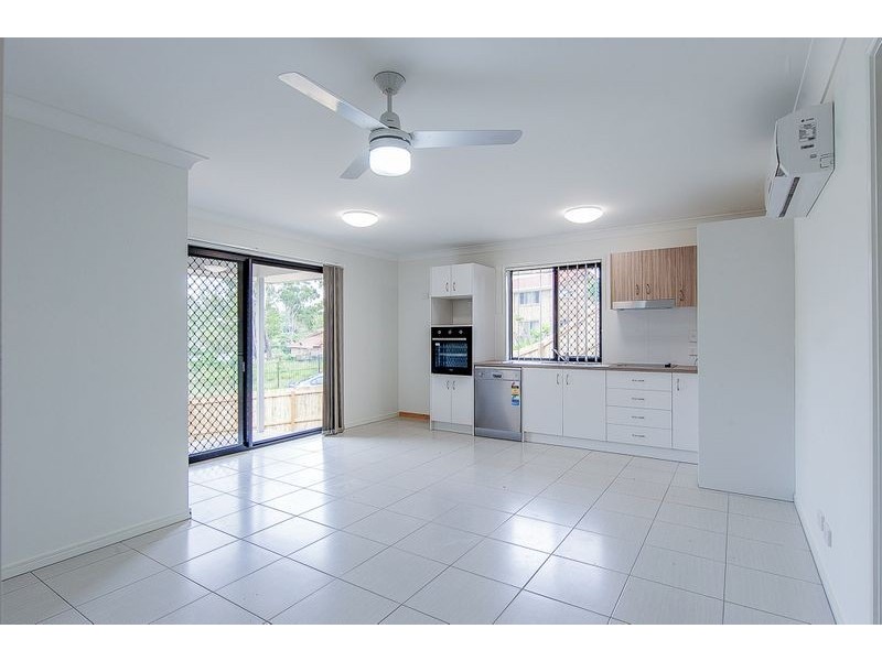 2/12 Lane Court, Mount Warren Park QLD 4207
