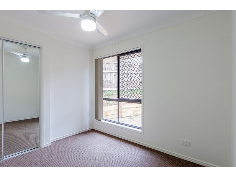 2/12 Lane Court, Mount Warren Park QLD 4207