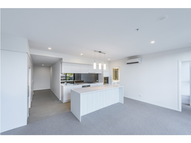 30305/300 Old Cleveland Road, Coorparoo QLD 4151