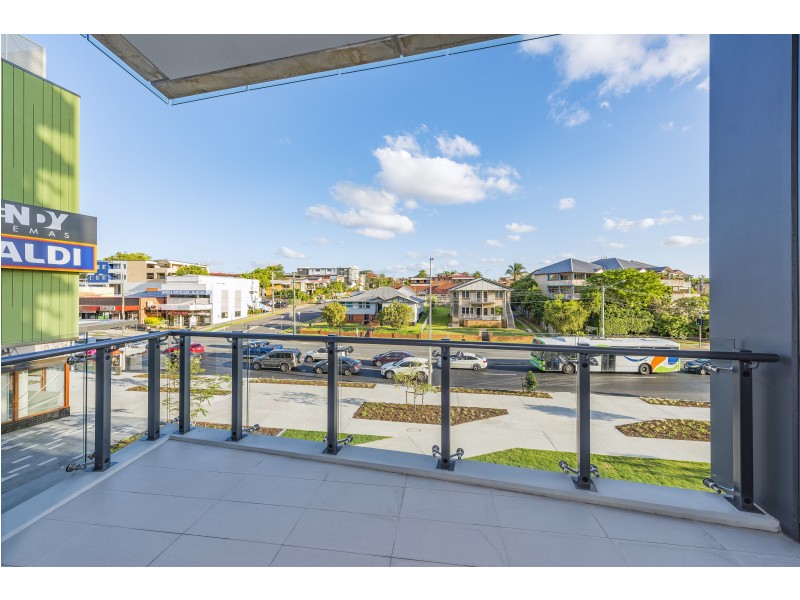 30305/300 Old Cleveland Road, Coorparoo QLD 4151