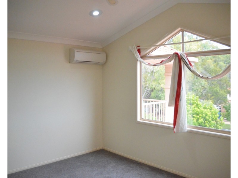 22 Tulipwood Place, Stretton QLD 4116