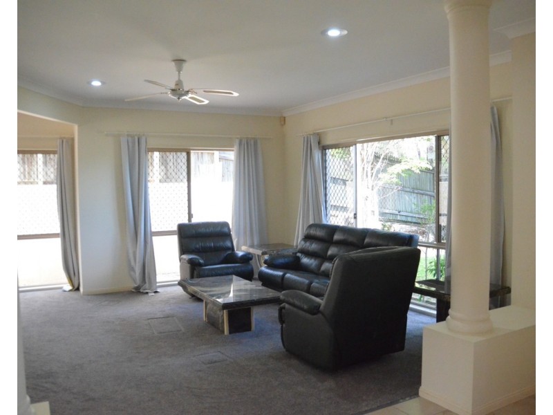 22 Tulipwood Place, Stretton QLD 4116