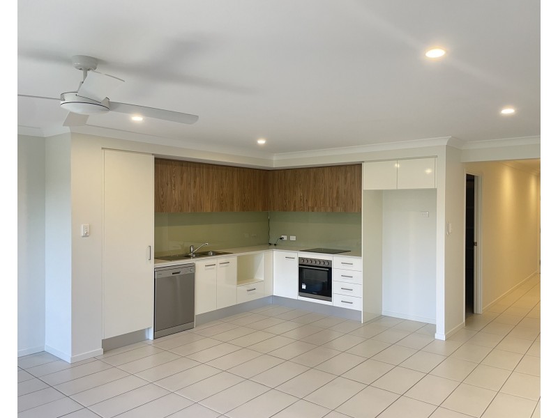 88/188 Gainsborough Drive, Pimpama QLD 4209