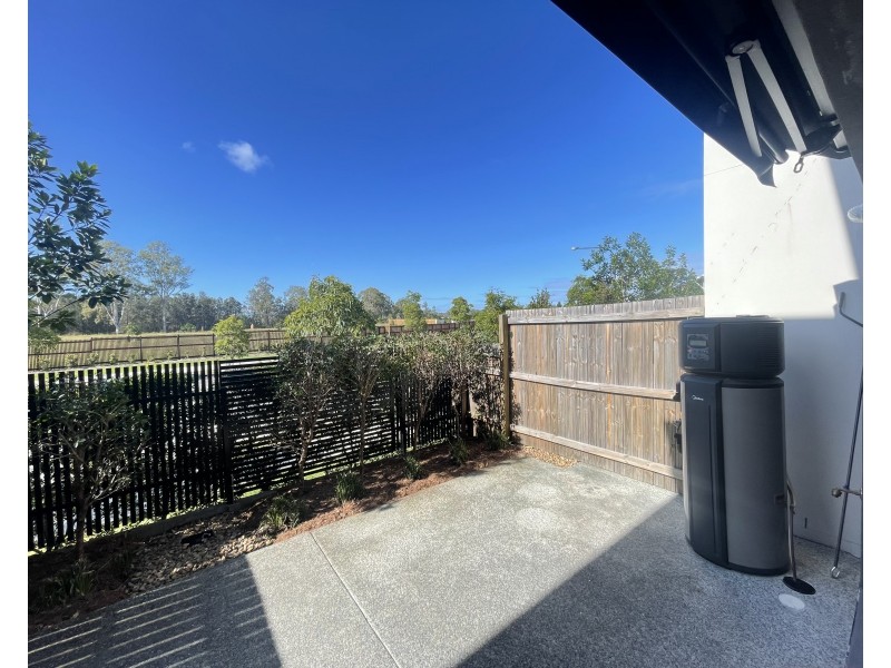 88/188 Gainsborough Drive, Pimpama QLD 4209