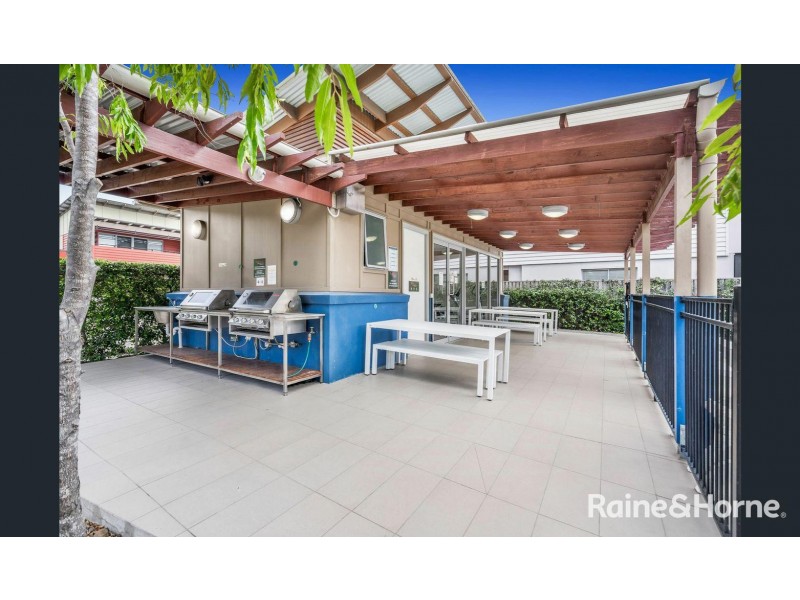 U97/123 Barrack Road, Cannon Hill QLD 4170