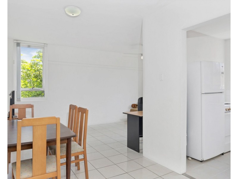 2/16 Blamey Street, Kelvin Grove QLD 4059