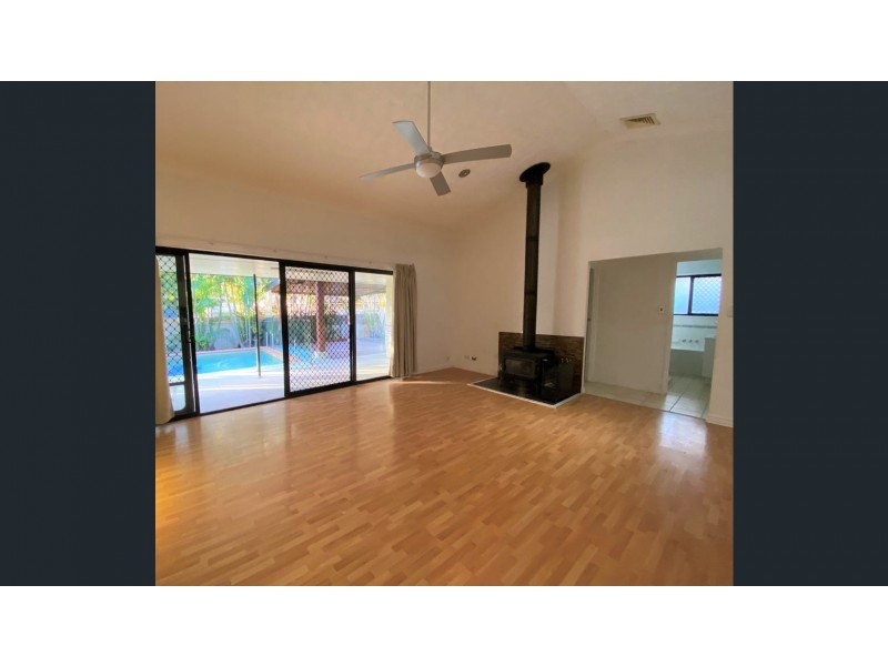 25 Batchworth Road, Molendinar QLD 4214