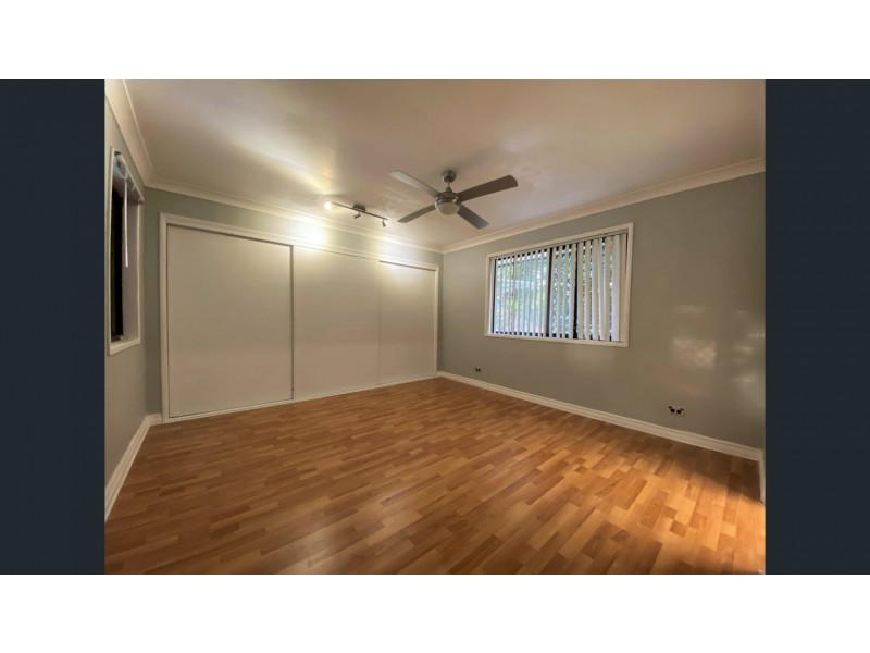 25 Batchworth Road, Molendinar QLD 4214