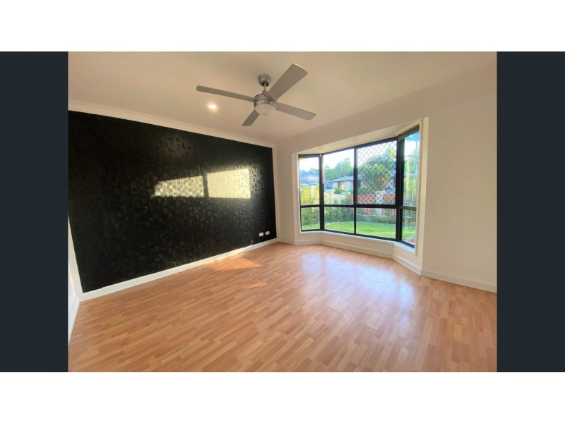 25 Batchworth Road, Molendinar QLD 4214
