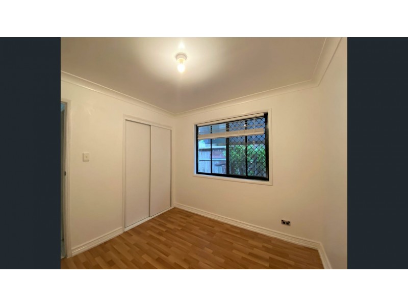 25 Batchworth Road, Molendinar QLD 4214