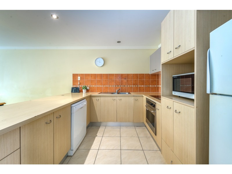 113E/4 UNIVERSITY, Robina QLD 4226