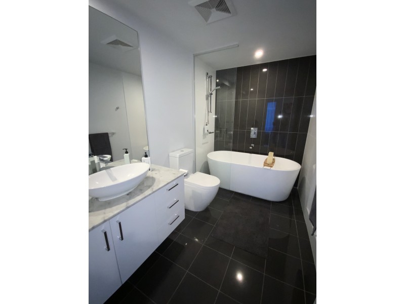 2501/5 Harbourside Court, Biggera Waters QLD 4216