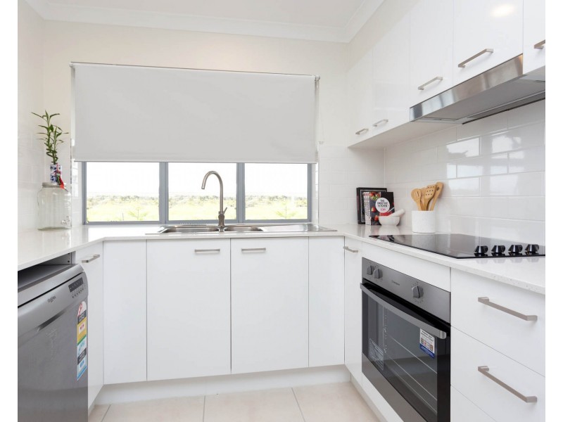 202/15 Betzel Crt, Mango Hill QLD 4509