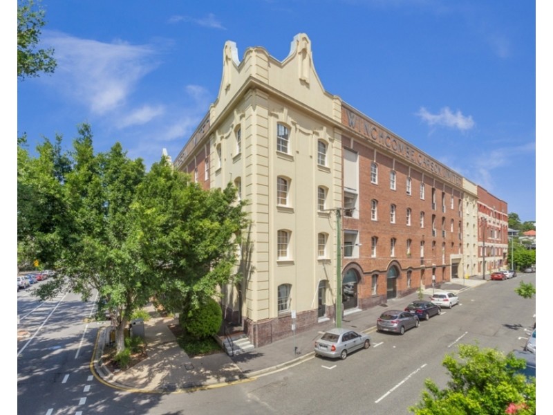 54 Vernon Tce, Teneriffe QLD 4005