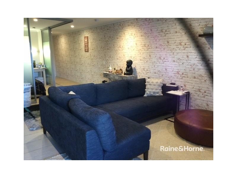 97/123 Barrack Road, Cannon Hill QLD 4170