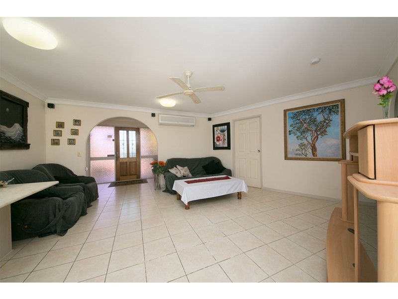 18 Dome Street, Eight Mile Plains QLD 4113