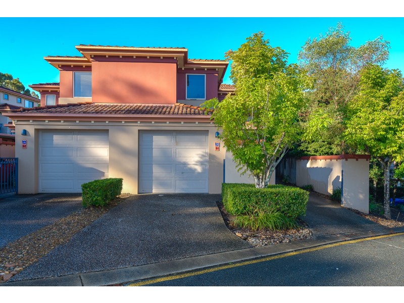 51/4 University Drive, Robina QLD 4226