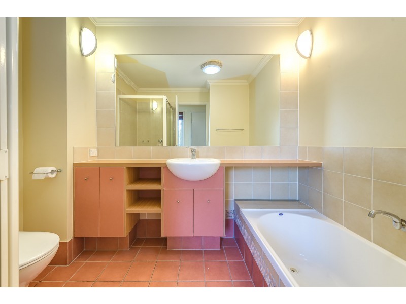 51/4 University Drive, Robina QLD 4226