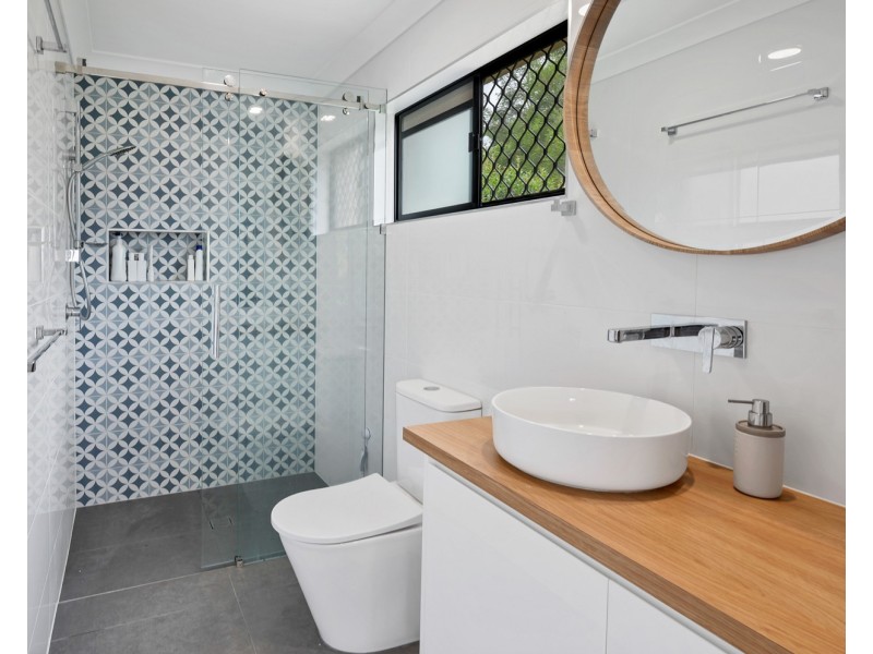 39 Pinkwood Drive, Ashmore QLD 4214