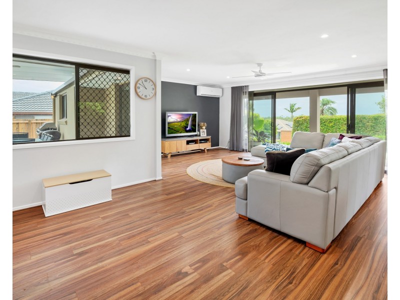 39 Pinkwood Drive, Ashmore QLD 4214