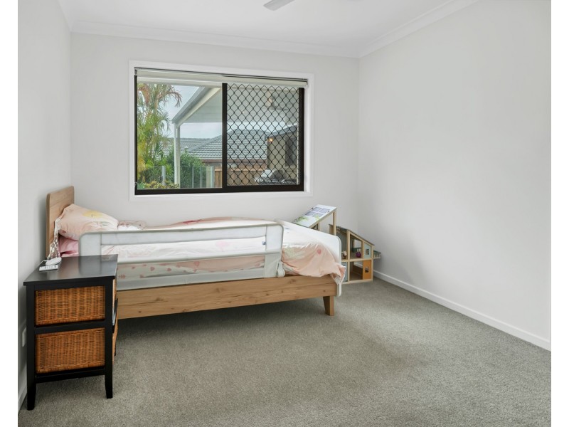 39 Pinkwood Drive, Ashmore QLD 4214