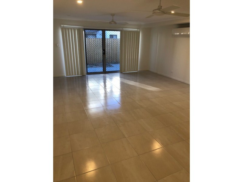 89/370 Gainsborough Drive, Pimpama QLD 4209