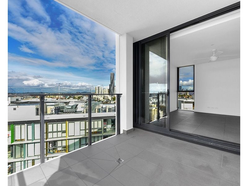 804/10 Trinity Street, Fortitude Valley QLD 4006