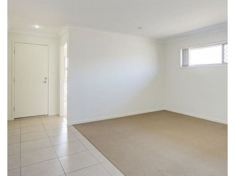 53 Ridgevale Boulevard, Holmview QLD 4207