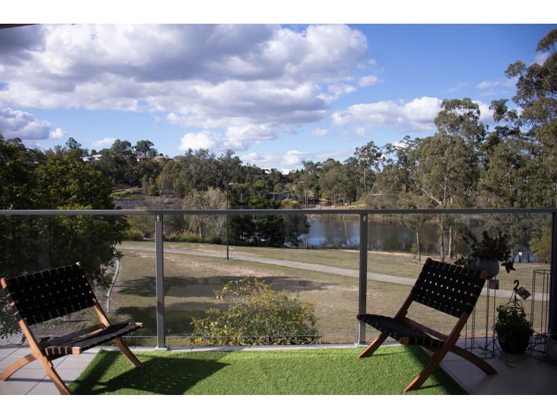 5/2 Lakes Entrance Drive, Springfield Lakes QLD 4300