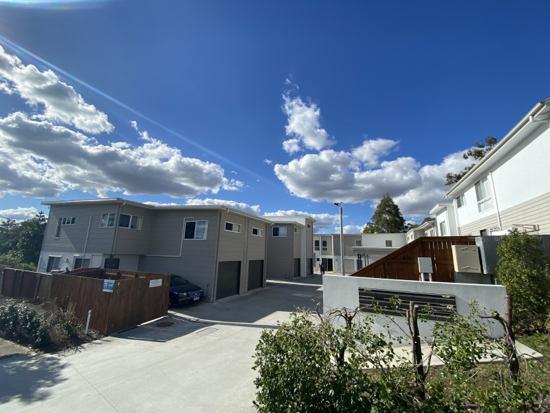 5/2 Lakes Entrance Drive, Springfield Lakes QLD 4300