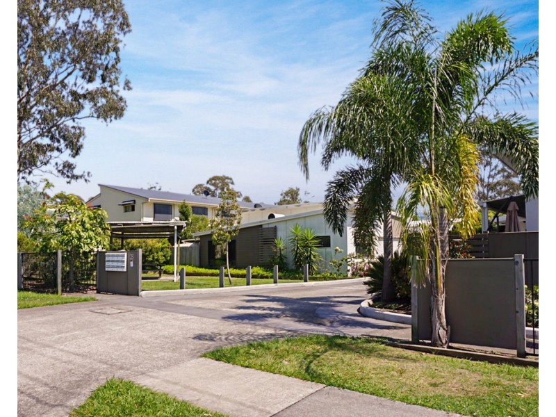 2/62-64 River Hills Road, Eagleby QLD 4207