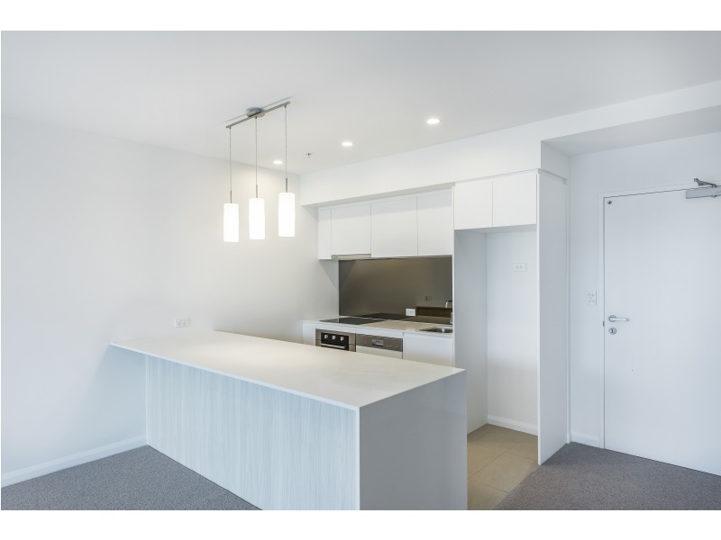 30101/300 Old Cleveland Road, Coorparoo QLD 4151