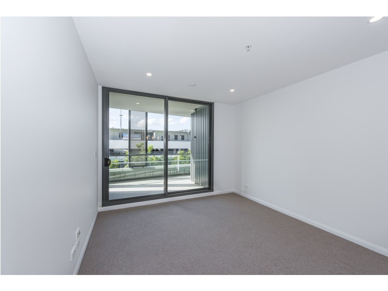 30101/300 Old Cleveland Road, Coorparoo QLD 4151