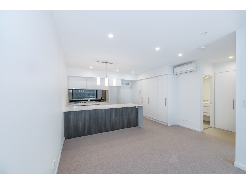 20408/300 Old Cleveland rd, Coorparoo QLD 4151