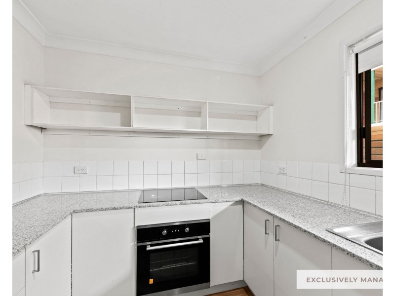 2/6 Lemnos Street, Red Hill QLD 4059