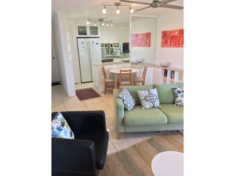 202/1855 Gold Coast Hwy, Burleigh Heads QLD 4220