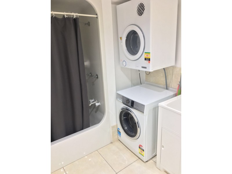 202/1855 Gold Coast Hwy, Burleigh Heads QLD 4220