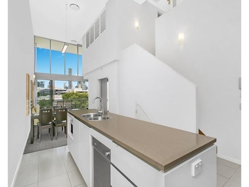 10/15 Walsh Street, Milton QLD 4064