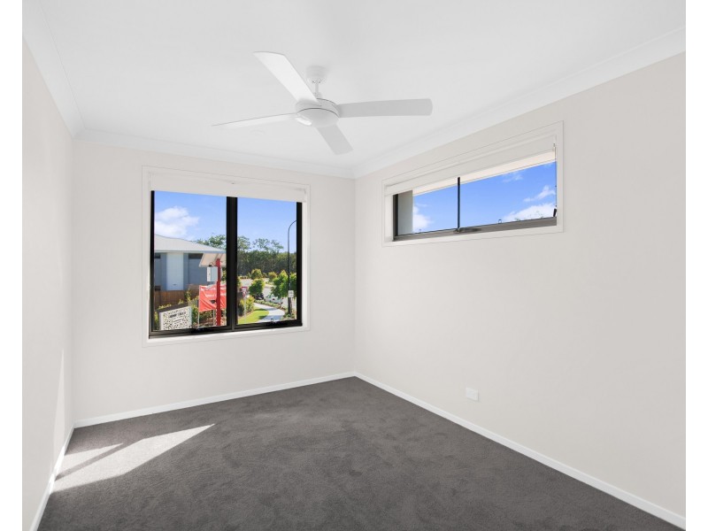 62/188 Gainsborough Drive, Pimpama QLD 4209