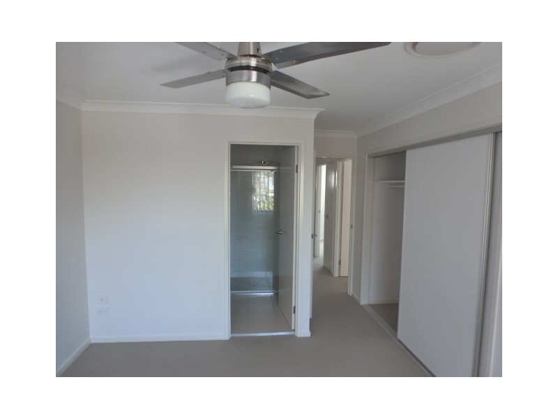 23/86 Carselgrove Ave, Fitzgibbon QLD 4018