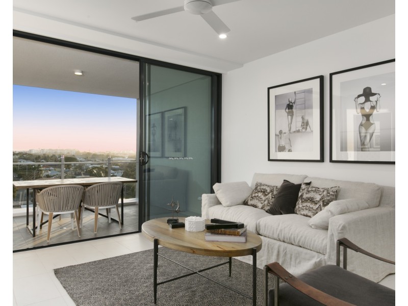 1022/123 Cavendish Road, Coorparoo QLD 4151
