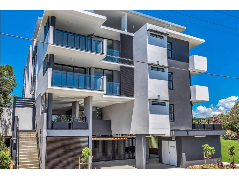 2/37 Norman Drive, Chermside QLD 4032