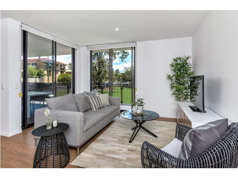 2/37 Norman Drive, Chermside QLD 4032