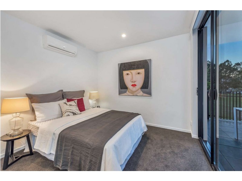 2/37 Norman Drive, Chermside QLD 4032