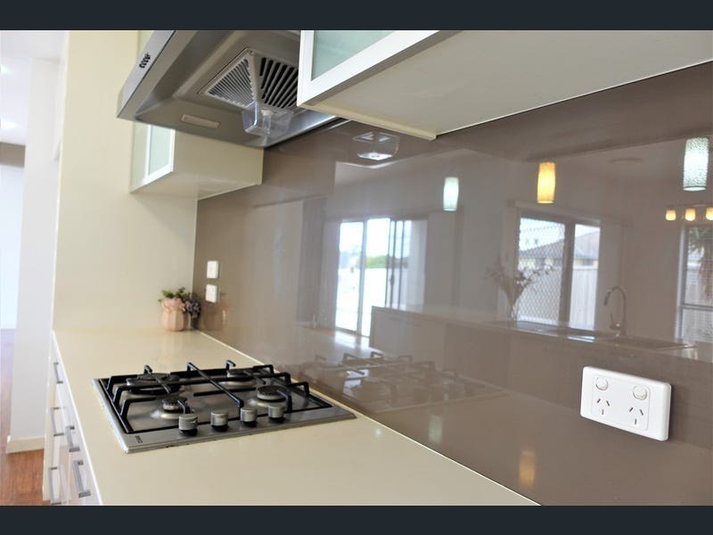 27 Perkins Street, Calamvale QLD 4116